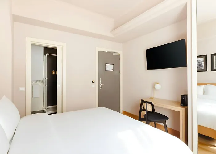 Otel The Couper Piazza Di Spagna 3*