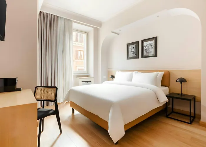 The Couper Piazza Di Spagna Otel